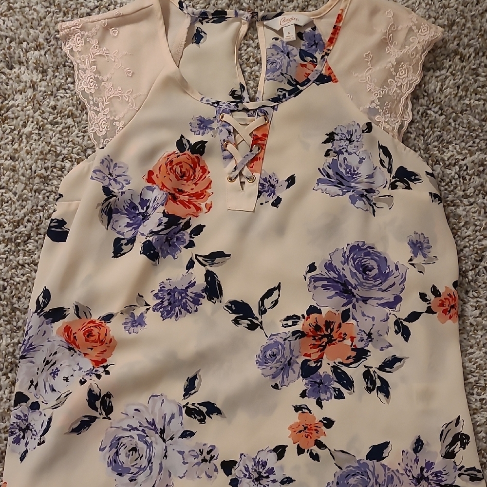 Floral Blouse with Lace Sleeves